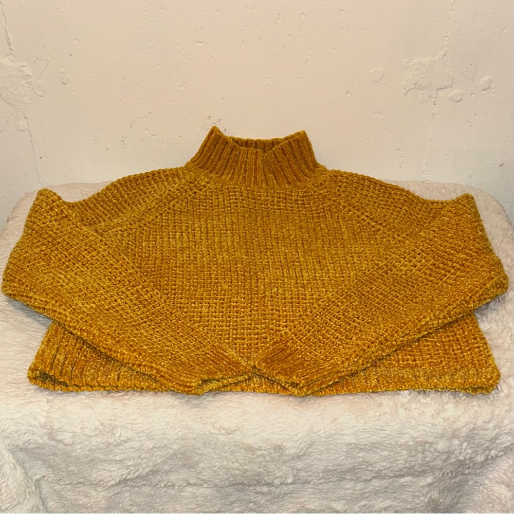 Like NEW! Gorgeous Chenille Sweater